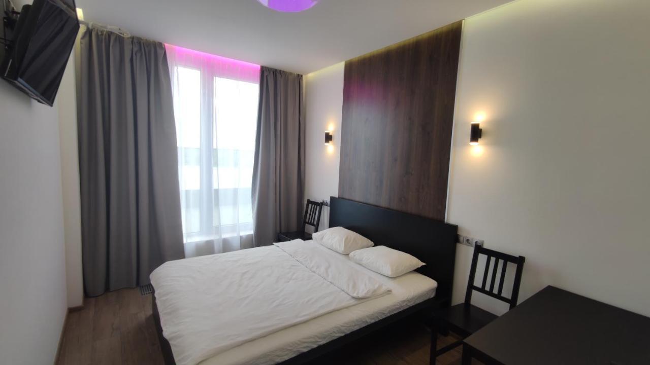 Rybalsky Studio Apartment Dnipro View 키예프 외부 사진