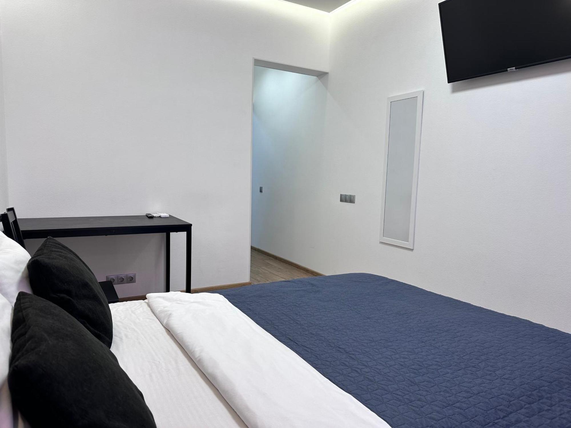 Rybalsky Studio Apartment Dnipro View 키예프 외부 사진
