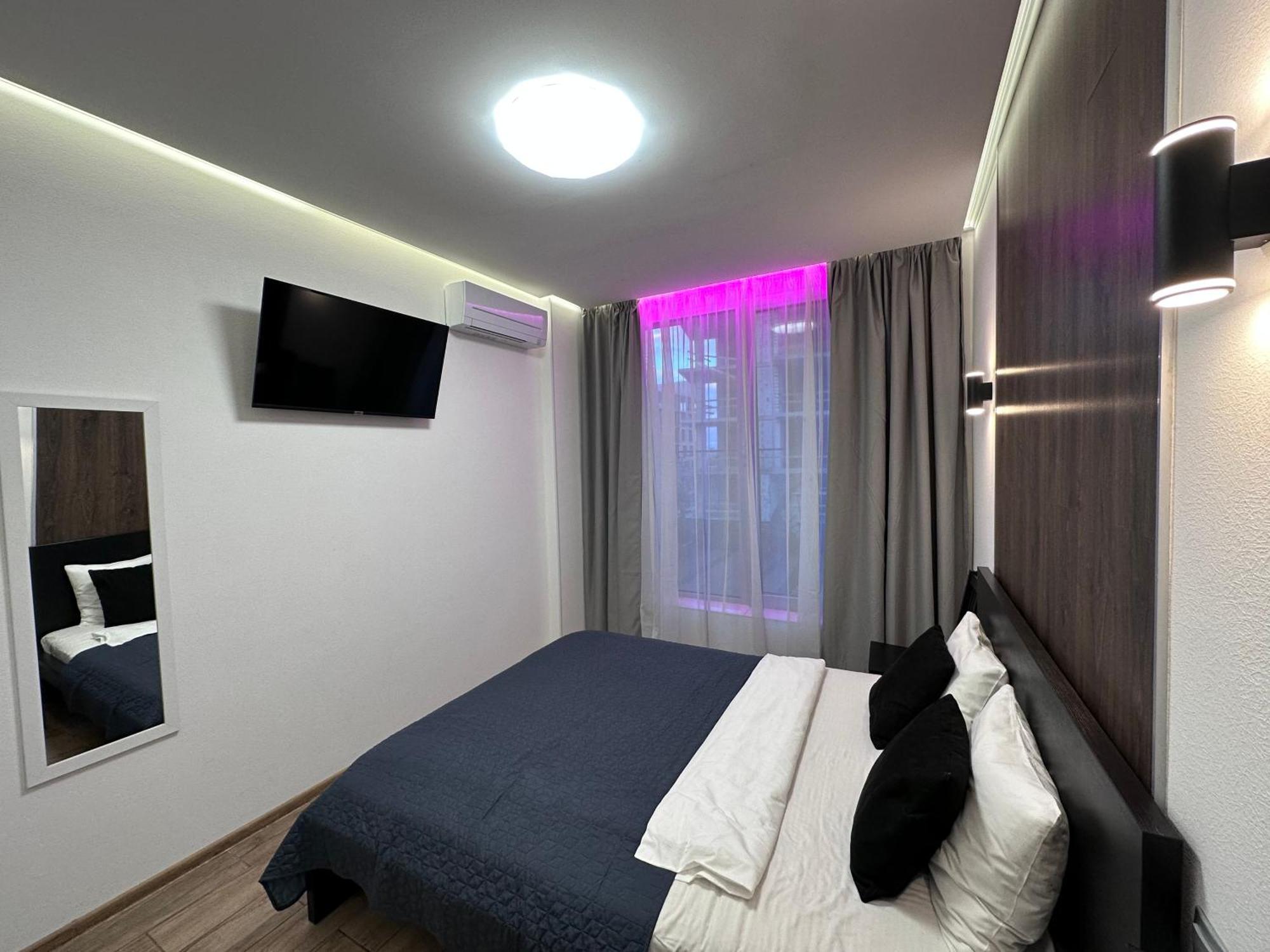 Rybalsky Studio Apartment Dnipro View 키예프 외부 사진